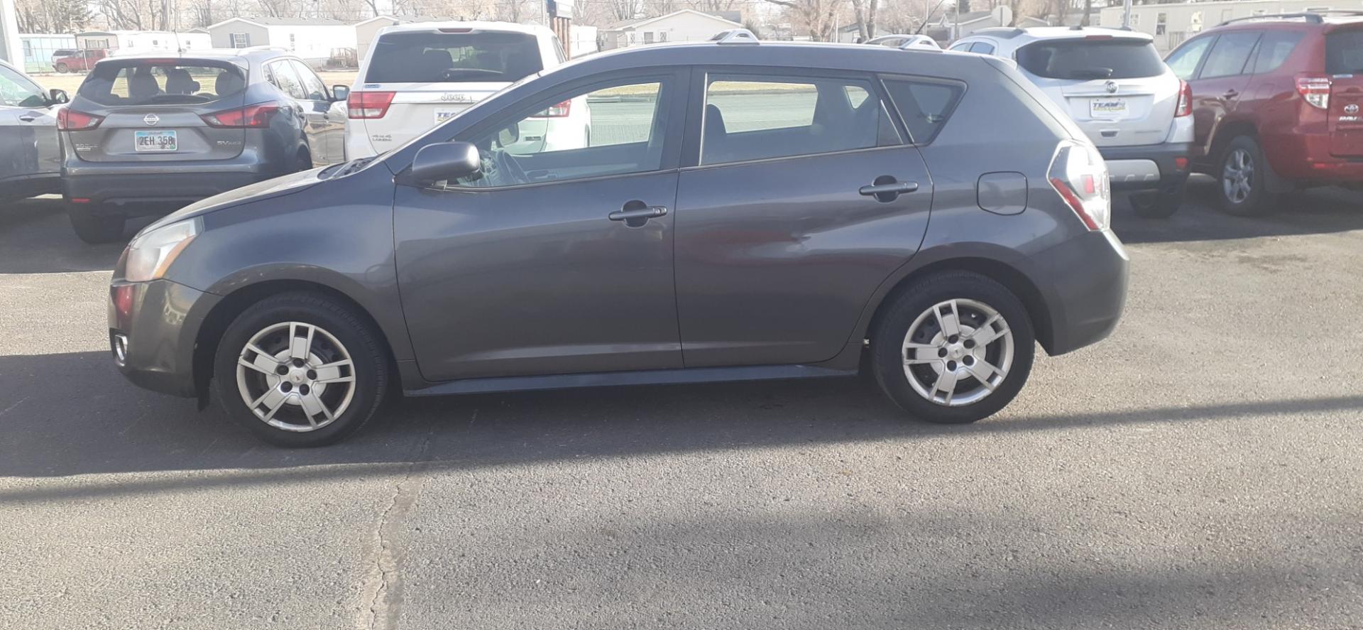 2010 Pontiac Vibe AWD (5Y2SM6E01AZ) with an 2.4L L4 DOHC 16V engine, 4-Speed Automatic transmission, located at 2015 Cambell Street, Rapid City, SD, 57701, (605) 342-8326, 44.066433, -103.191772 - CARFAX AVAILABLE - Photo#0